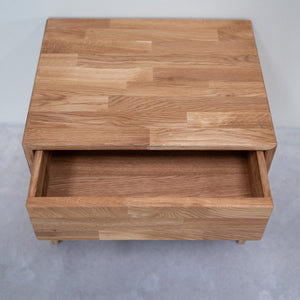 Judith solid oak nightstand