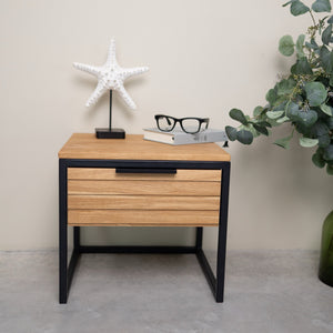 Runa solid oak bedside table | NordicStory