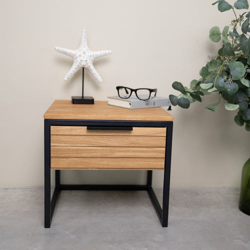 Runa solid oak bedside table | NordicStory