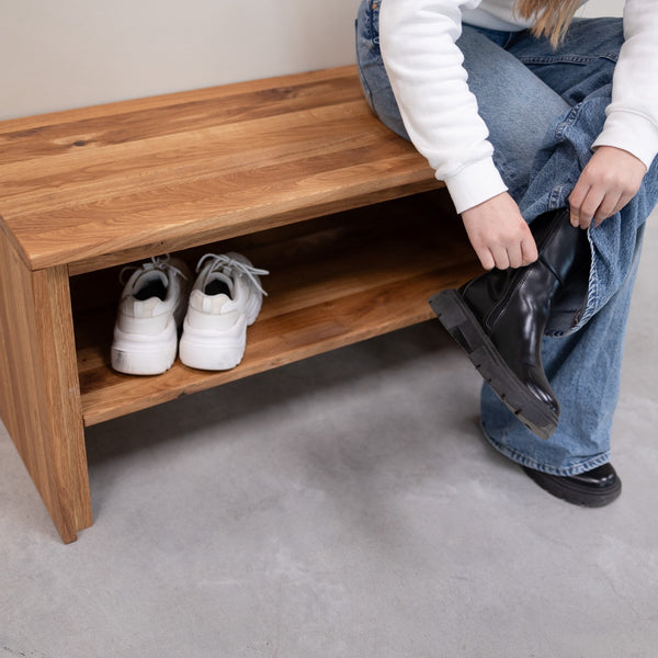 Solid oak shoe rack Pola