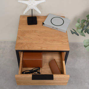 Runa solid oak bedside table | NordicStory