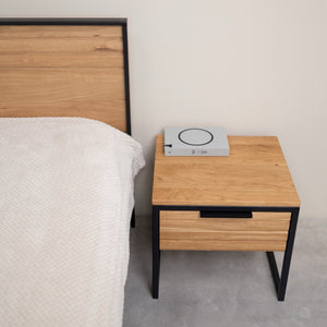 Runa solid oak bedside table | NordicStory