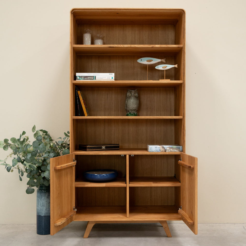 Solid wood oak display cabinet Geneva 2 RobleStore NordicStory