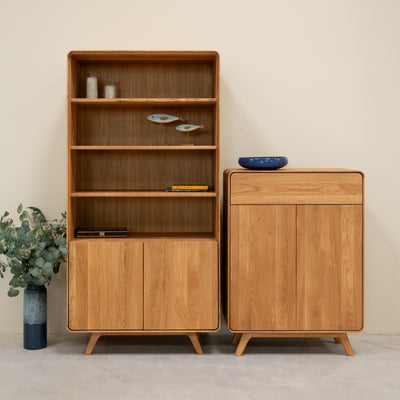 Solid wood oak display cabinet Geneva 2 RobleStore NordicStory