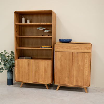 Solid wood oak display cabinet Geneva 2 RobleStore NordicStory