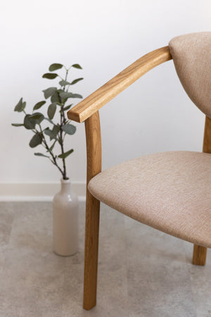 Pack of 2 or 4 Alexis Dining Chairs, Solid Oak Frame, Beige Upholstery | NordicStory