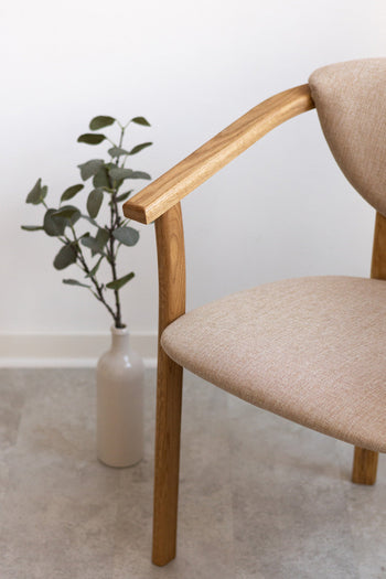Pack of 2 or 4 Alexis Dining Chairs, Solid Oak Frame, Beige Upholstery | NordicStory