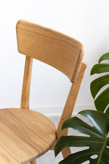Pack of 2 or 4 Solid Oak Wood Dining Chairs Diana | NordicStory