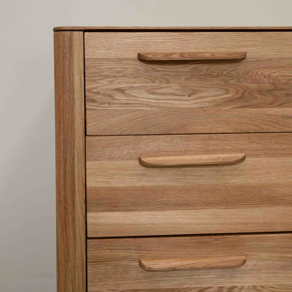 Atlanta solid oak dresser chest of drawers, 120 x 46,8 x 78,6 cm. | NordicStory