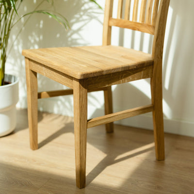Pack of 2 or 4 Solid Oak Dining Chairs Provance | VESKOR