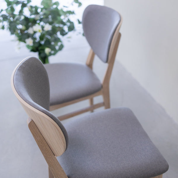 Pack of 2 or 4 Nova Dining Chairs, Solid Bleached Oak Frame | NordicStory