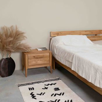 Atlanta solid oak bedside table, 56,2 x 38,2 x 47 cm (56,2 x 38,2 x 47 cm) | NordicStory