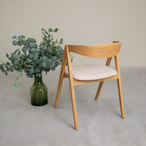 Pack of 2 or 4 Oscar Solid Oak Dining Chairs, upholstered | VESKOR