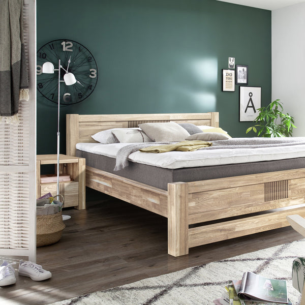 Bedside table made of solid oak Valencia, 52,8 x 40 x 45 cm. | NordicStory