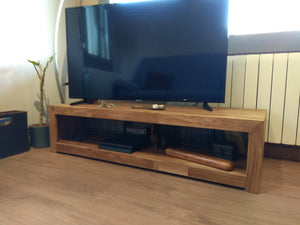 NordicStory TV stand in solid oak wood