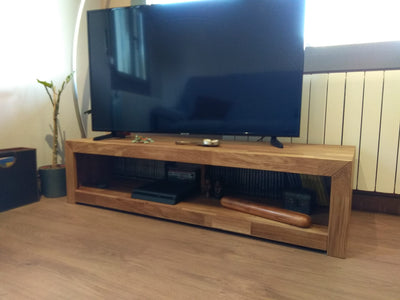 NordicStory TV stand in solid oak wood