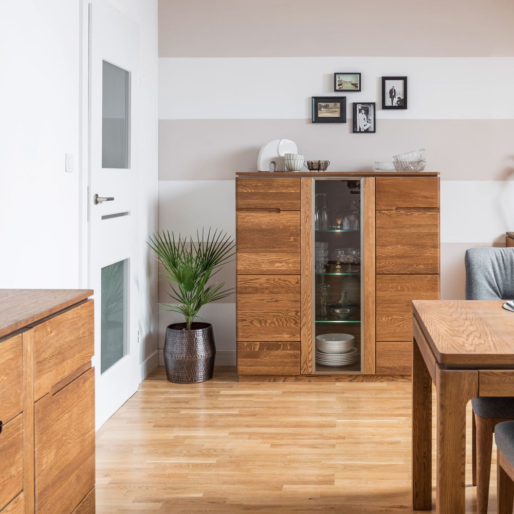 NordicStory Solid oak display case 