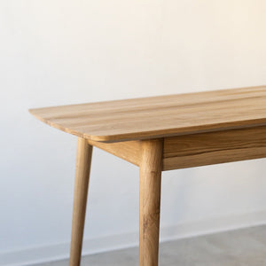  NordicStory Rectangular dining table in solid oak wood 