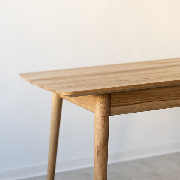  NordicStory Rectangular dining table in solid oak wood 