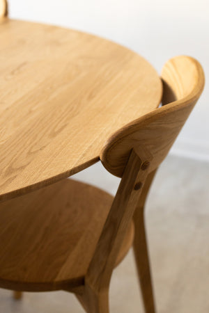 NordicStory Extending dining table in solid oak Escandi 4 120-155 x 120 x 75 cm.