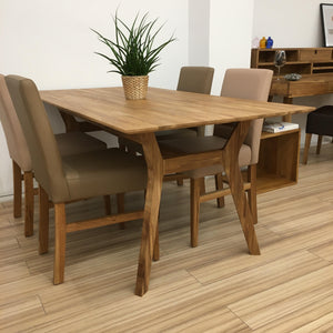 Solid oak dining table Harold, 170 x 90 x 75 cm. | NordicStory